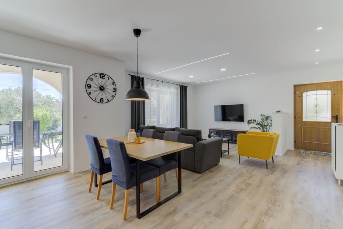 Apartamento Nv Sun 23 By Aneo Travel Novi Vinodolski Exterior foto